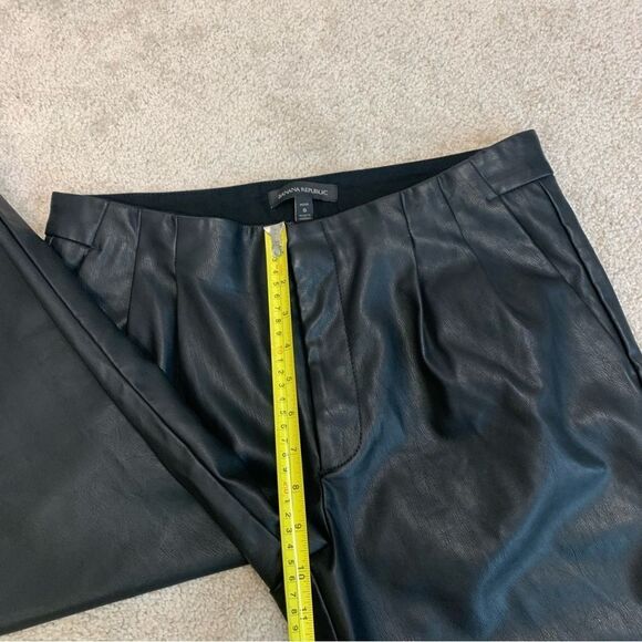 Banana Republic black front pleated faux leather pants Sz 8P - Picture 11 of 14